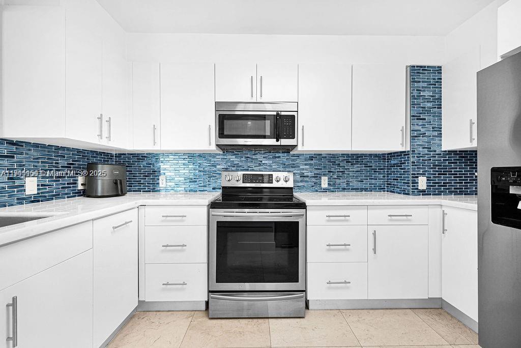 1155 Brickell Bay Dr #2004, Miami FL 33131