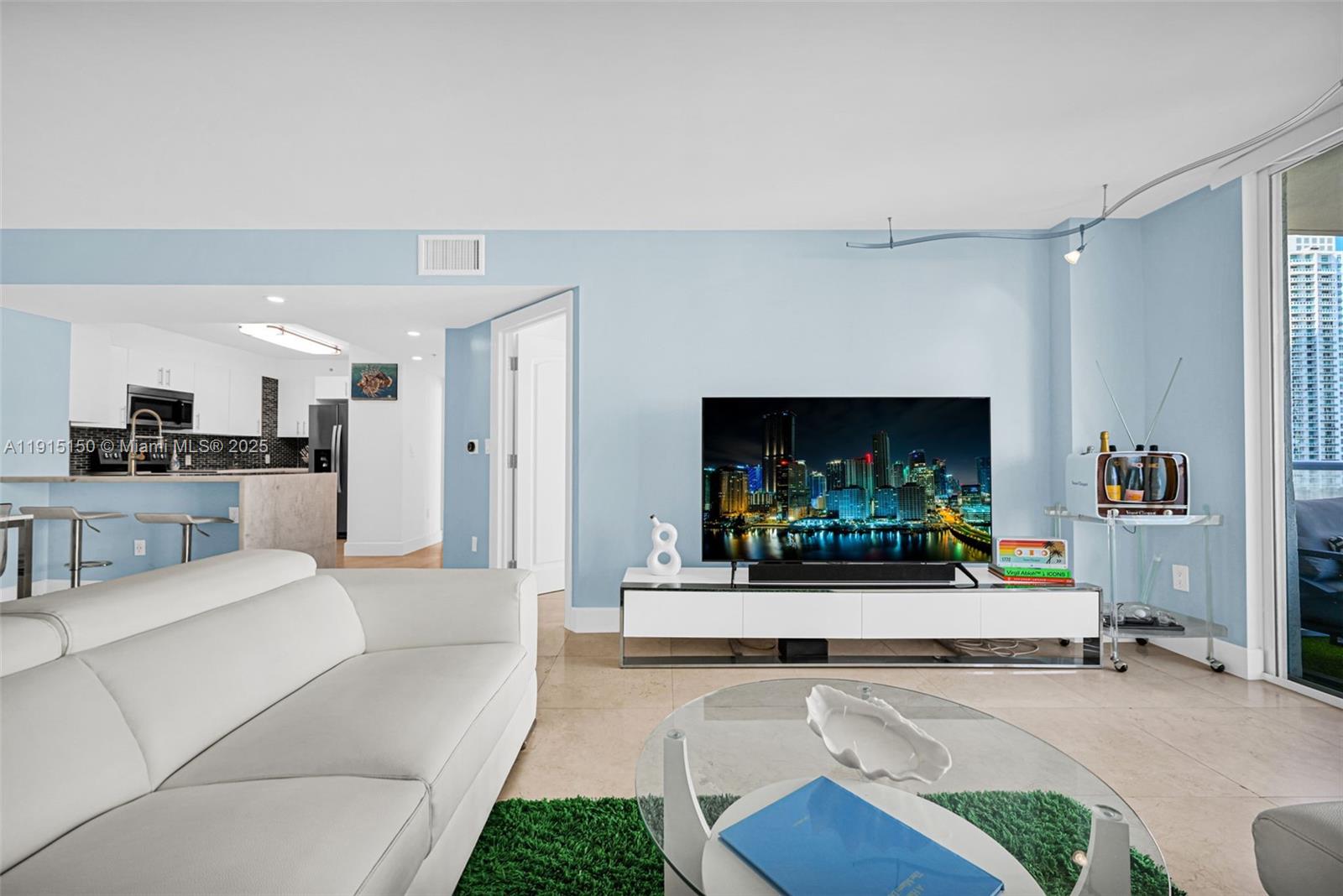 1155 Brickell Bay Dr #2004, Miami FL 33131