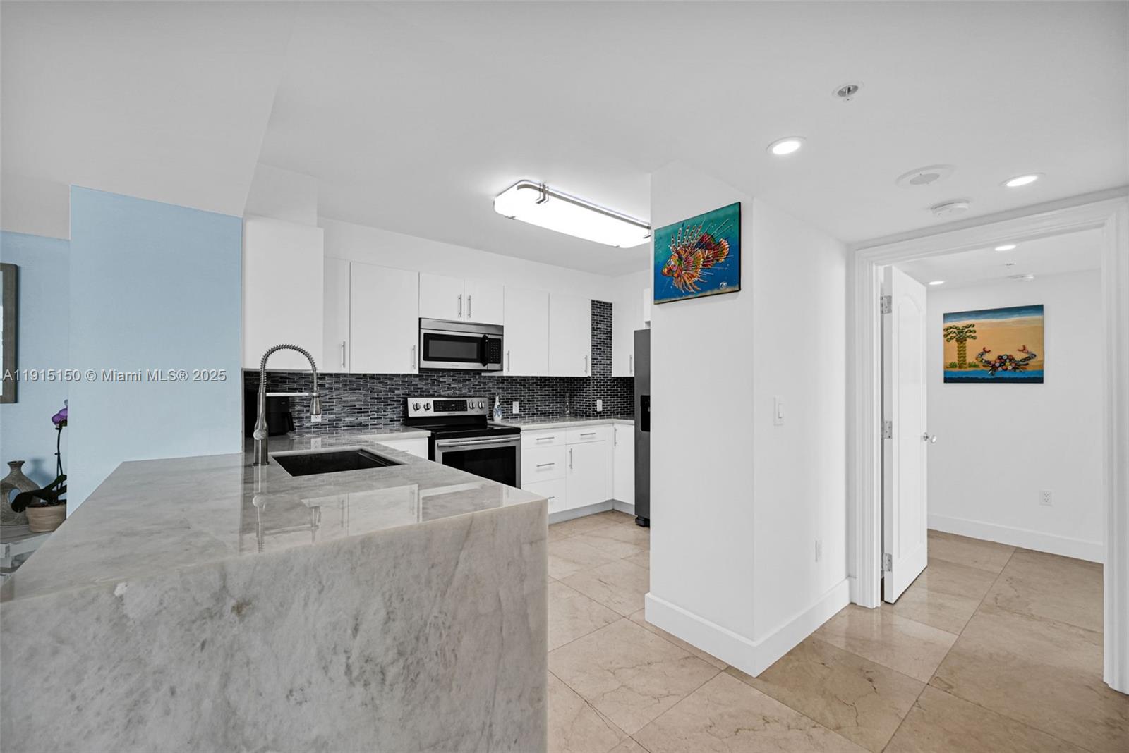 1155 Brickell Bay Dr #2004, Miami FL 33131
