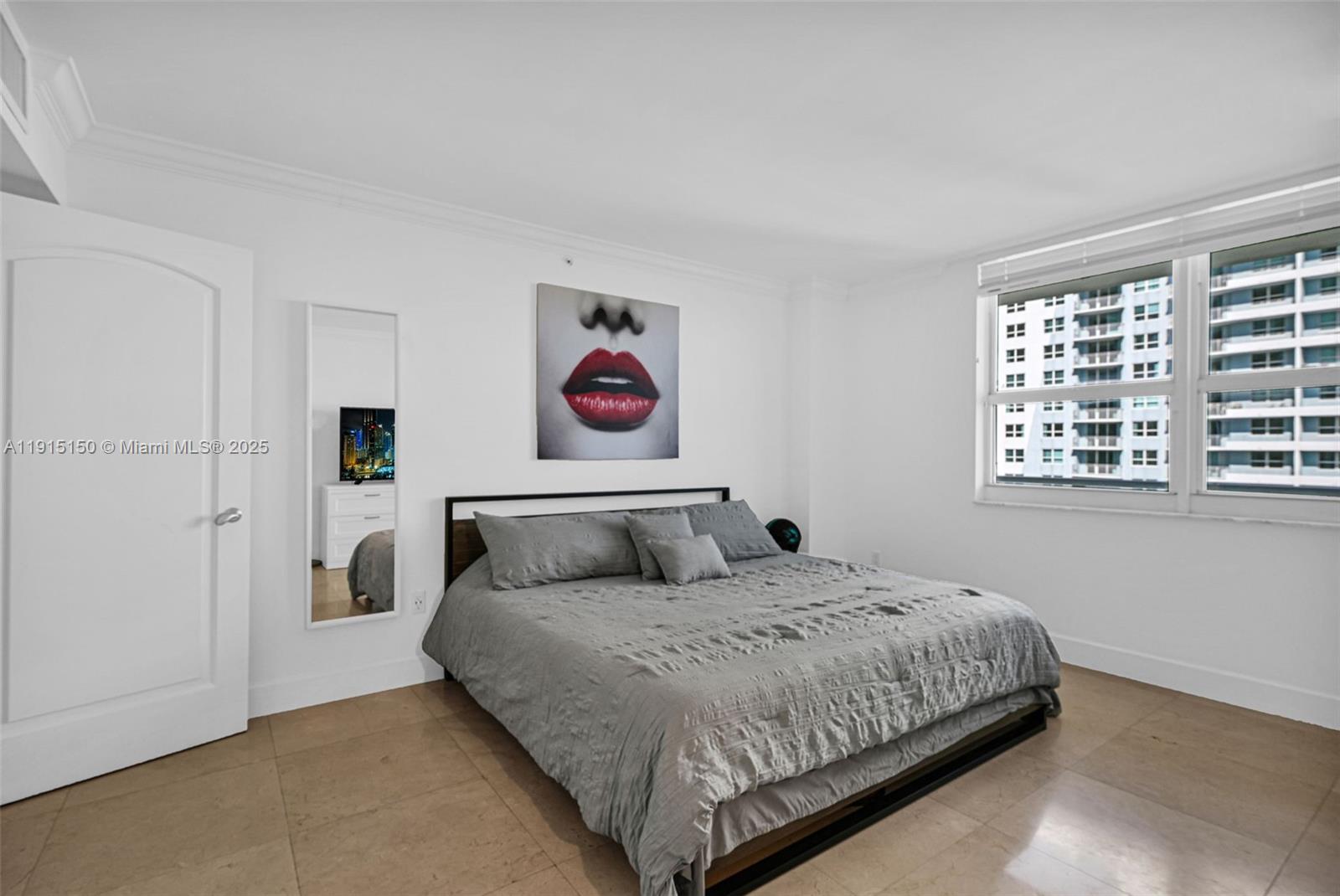 1155 Brickell Bay Dr #2004, Miami FL 33131