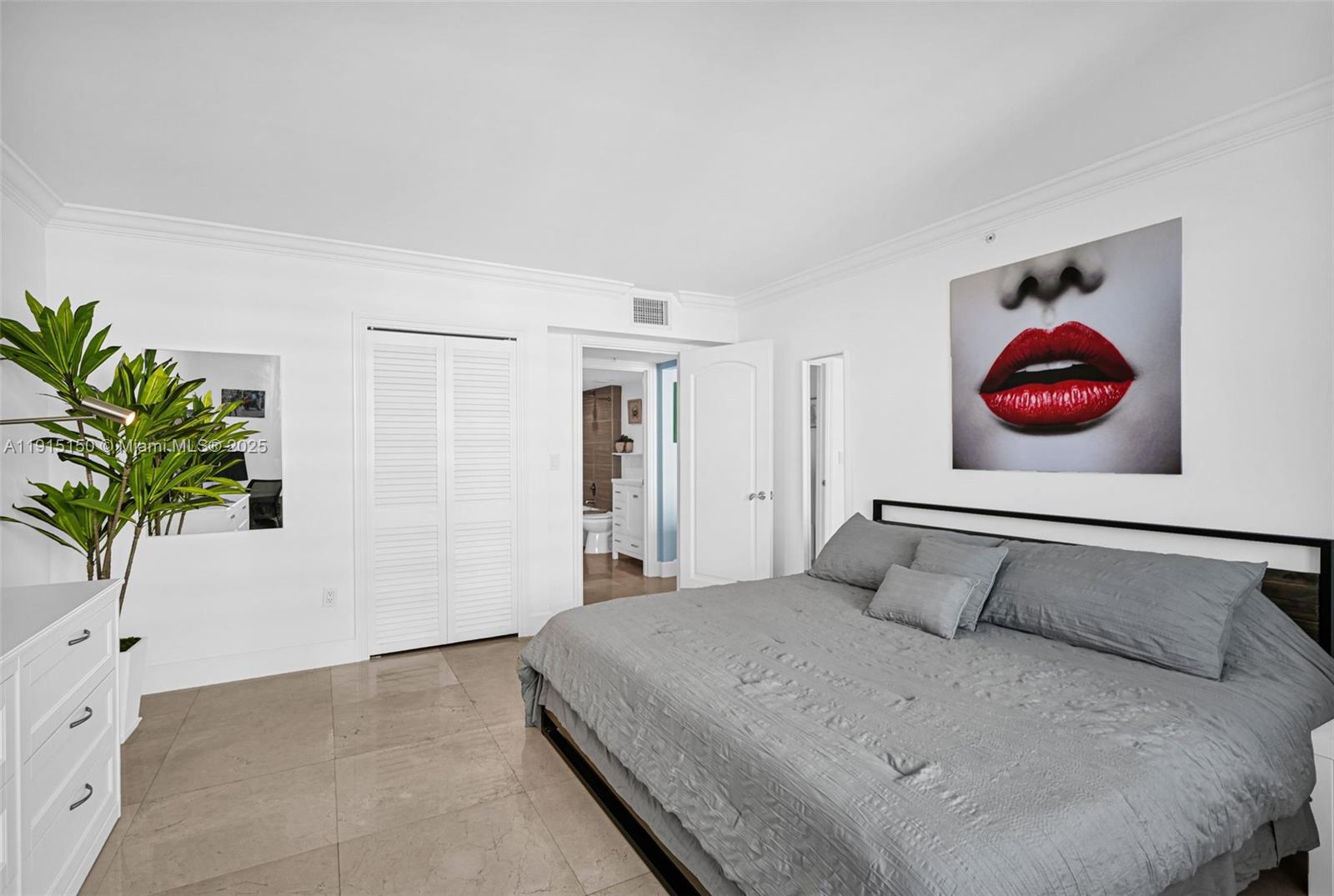 1155 Brickell Bay Dr #2004, Miami FL 33131