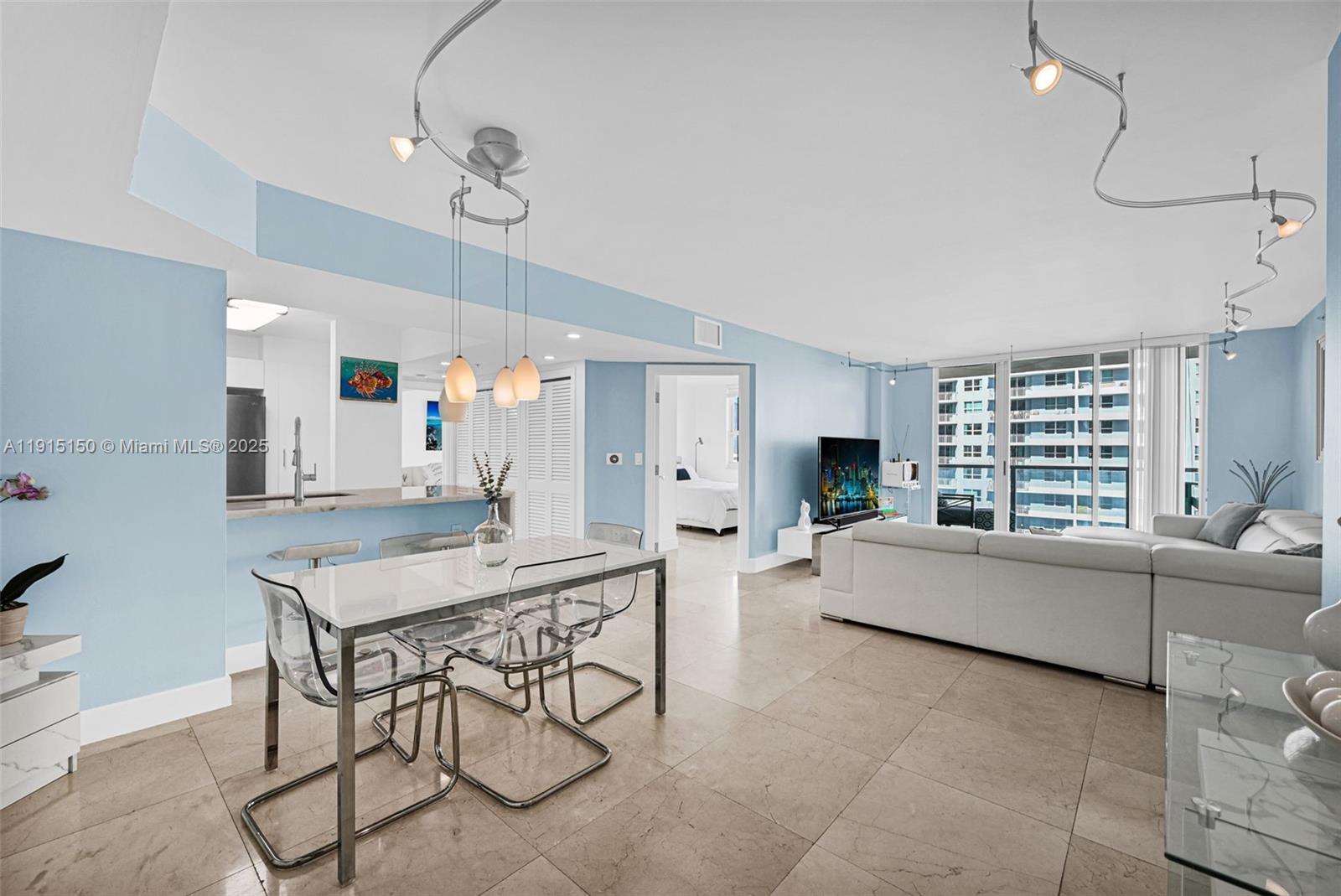 1155 Brickell Bay Dr #2004, Miami FL 33131