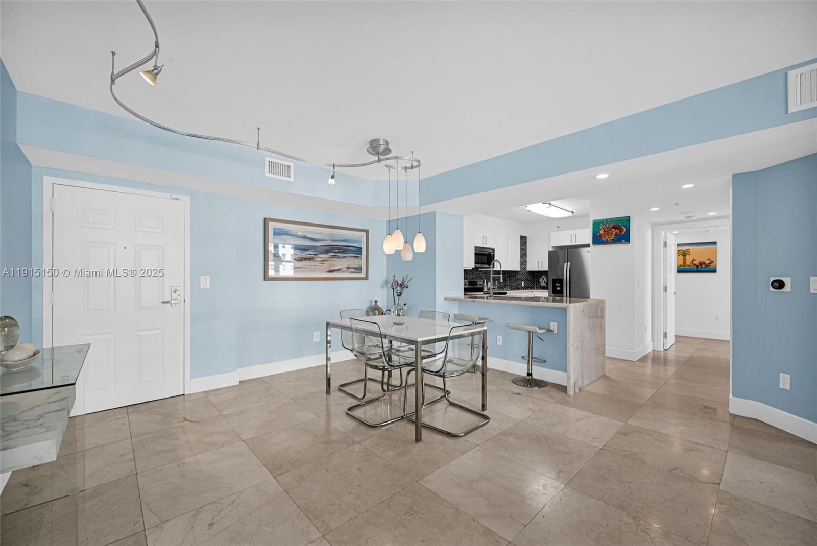 1155 Brickell Bay Dr #2004, Miami FL 33131