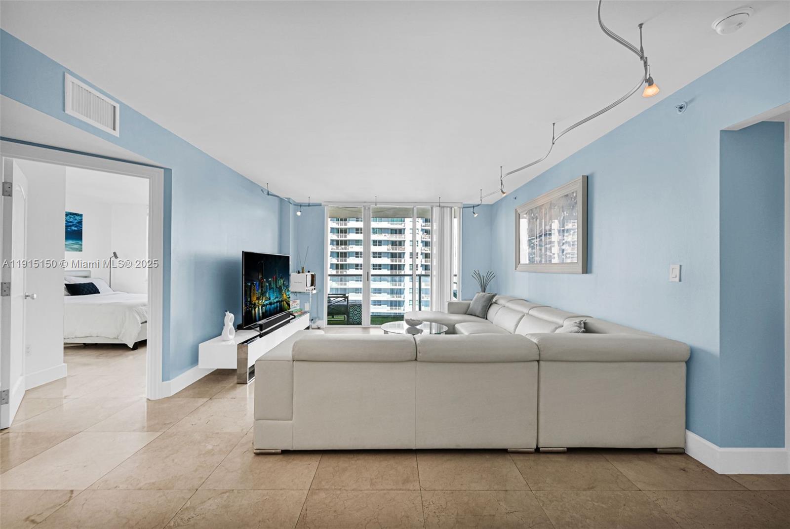 1155 Brickell Bay Dr #2004, Miami FL 33131