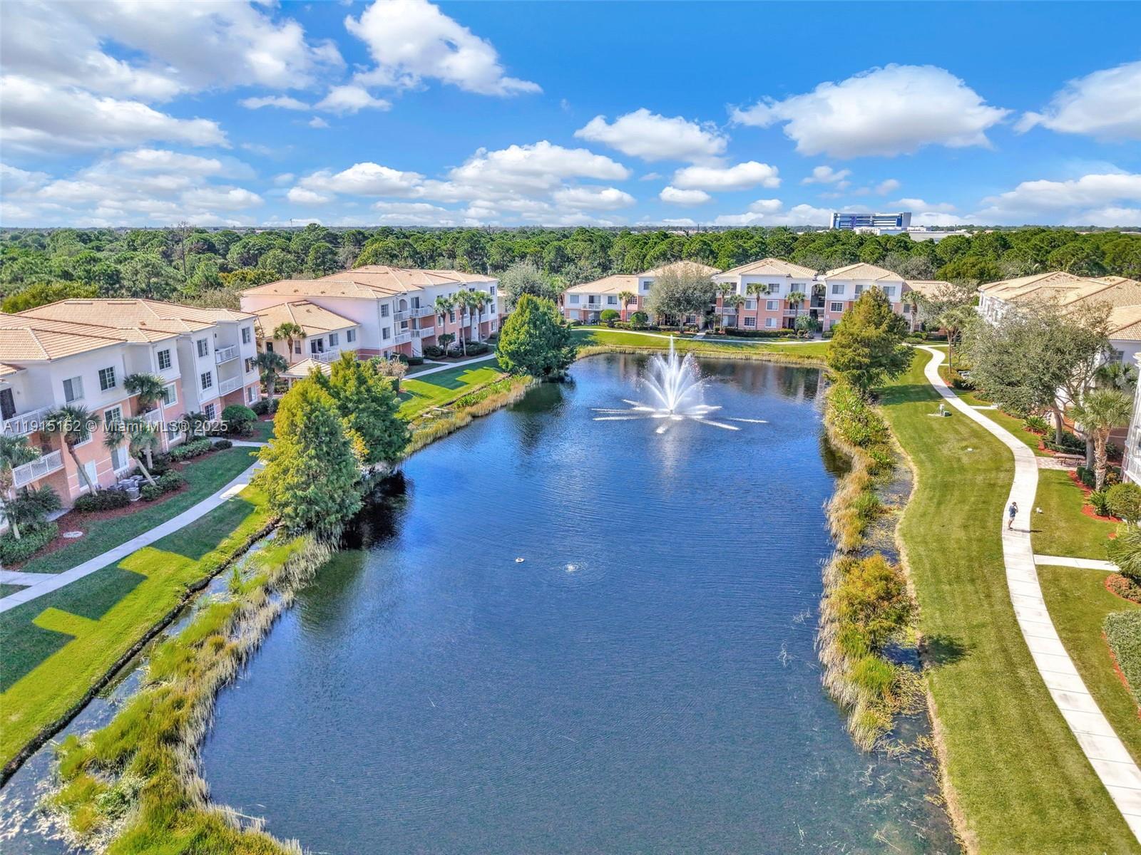 2101 E Myrtlewood Cir E #2101, Palm Beach Gardens FL 33418