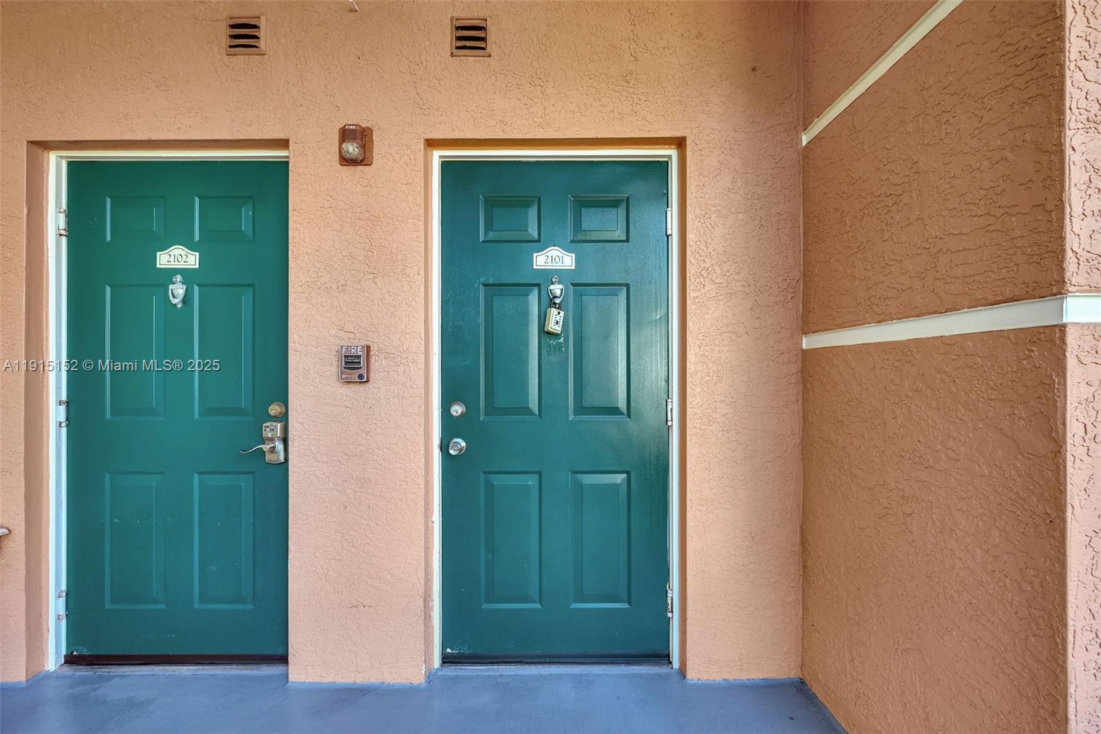 2101 E Myrtlewood Cir E #2101, Palm Beach Gardens FL 33418