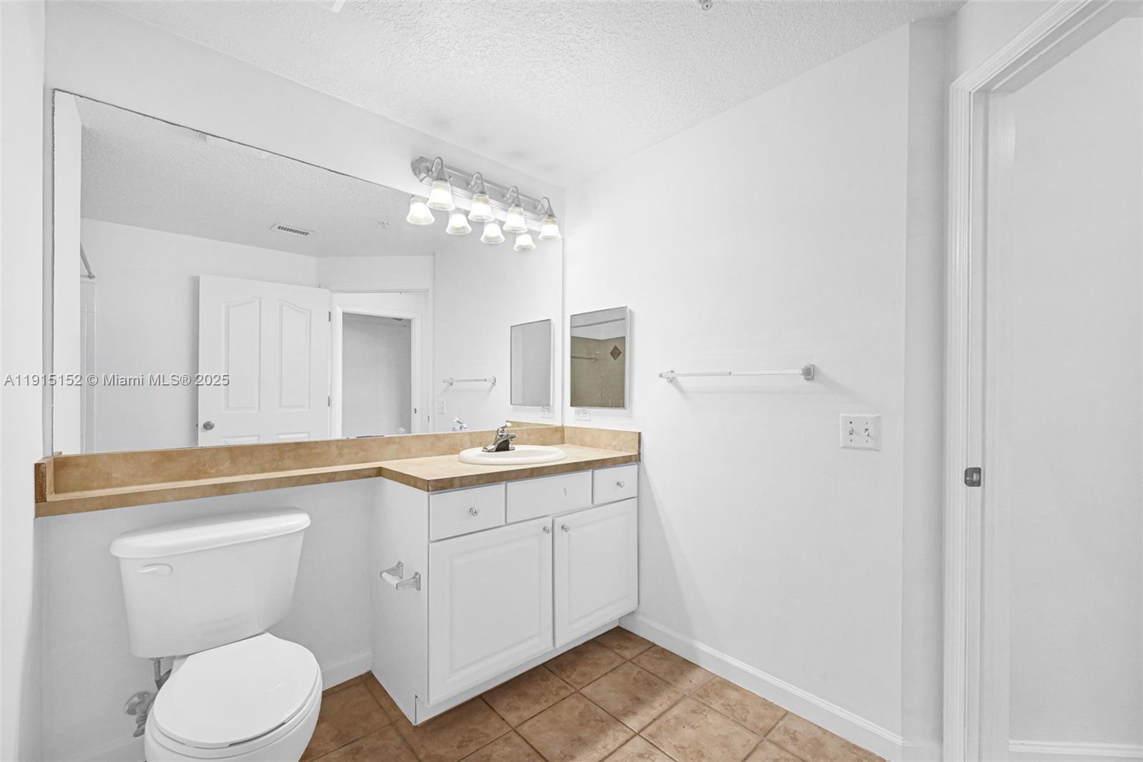 2101 E Myrtlewood Cir E #2101, Palm Beach Gardens FL 33418