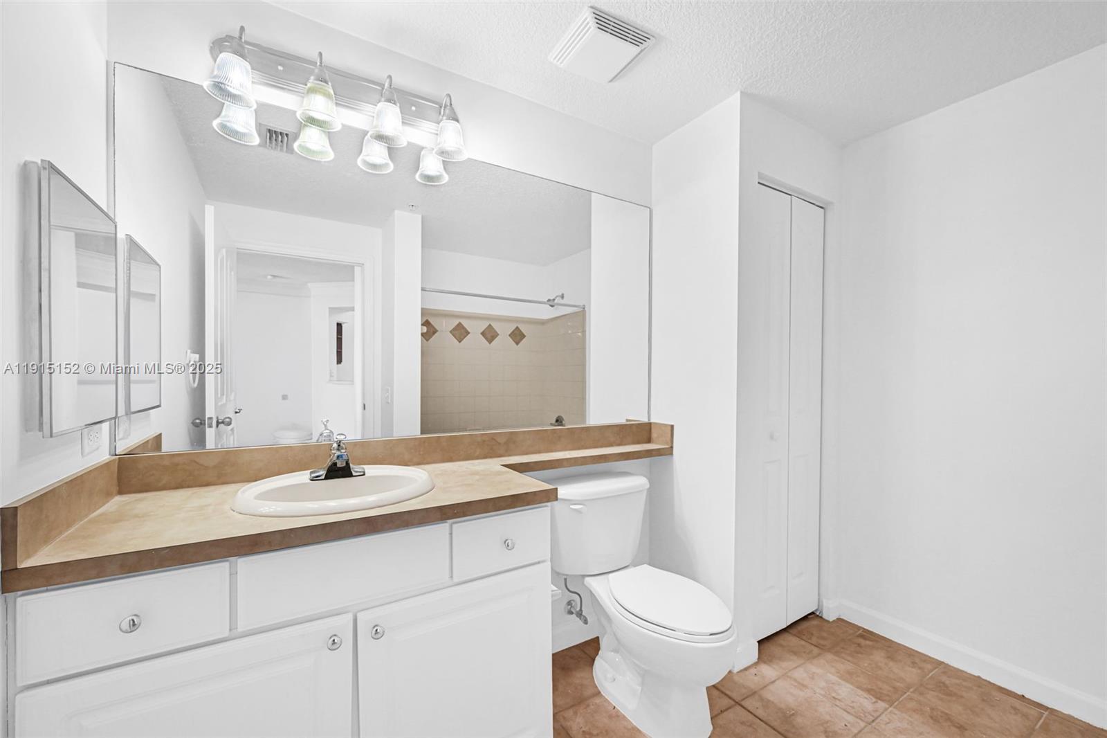 2101 E Myrtlewood Cir E #2101, Palm Beach Gardens FL 33418