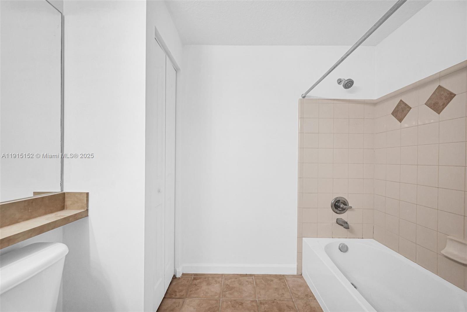 2101 E Myrtlewood Cir E #2101, Palm Beach Gardens FL 33418