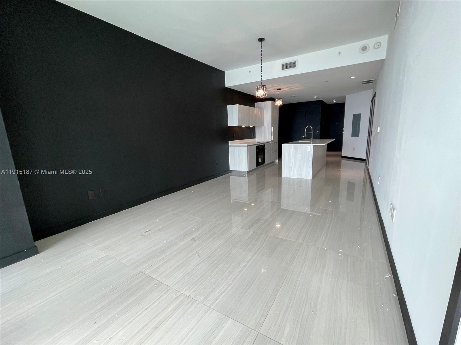 480 NE 31 St #2605, Miami FL 33131