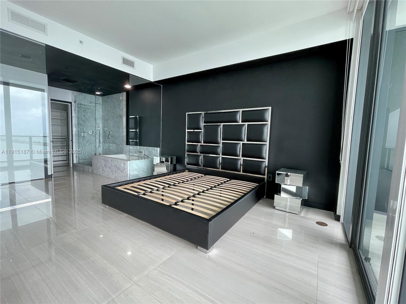 480 NE 31 St #2605, Miami FL 33131