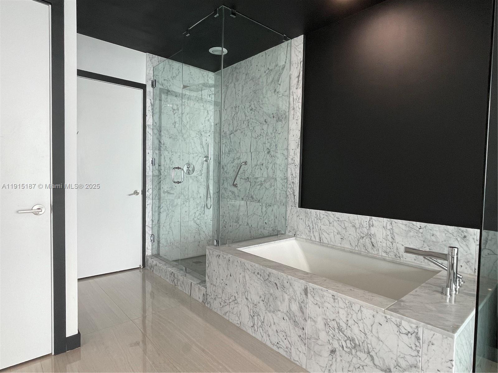480 NE 31 St #2605, Miami FL 33131
