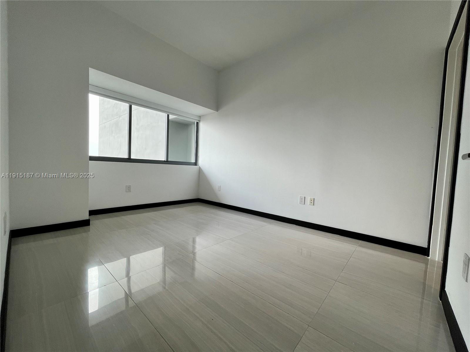 480 NE 31 St #2605, Miami FL 33131