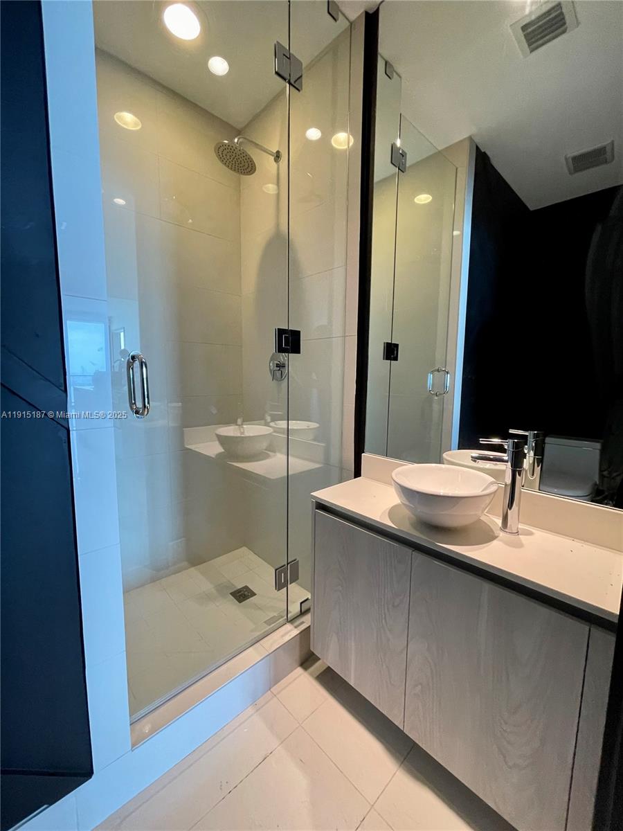 480 NE 31 St #2605, Miami FL 33131
