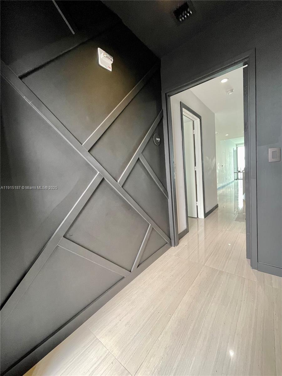 480 NE 31 St #2605, Miami FL 33131