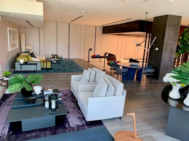 480 NE 31 St #2605, Miami FL 33131