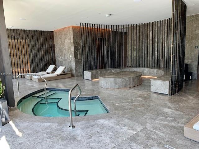 480 NE 31 St #2605, Miami FL 33131