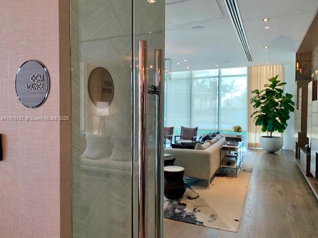 480 NE 31 St #2605, Miami FL 33131