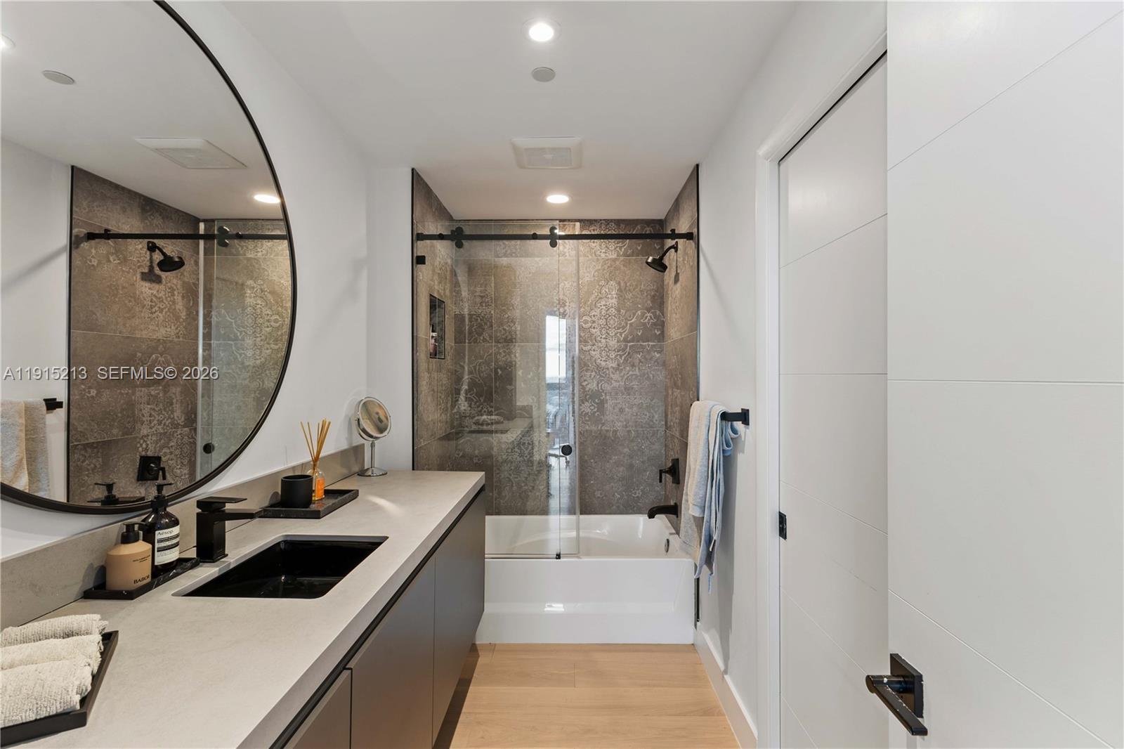 2020 N Bayshore Dr #2401, Miami FL 33137