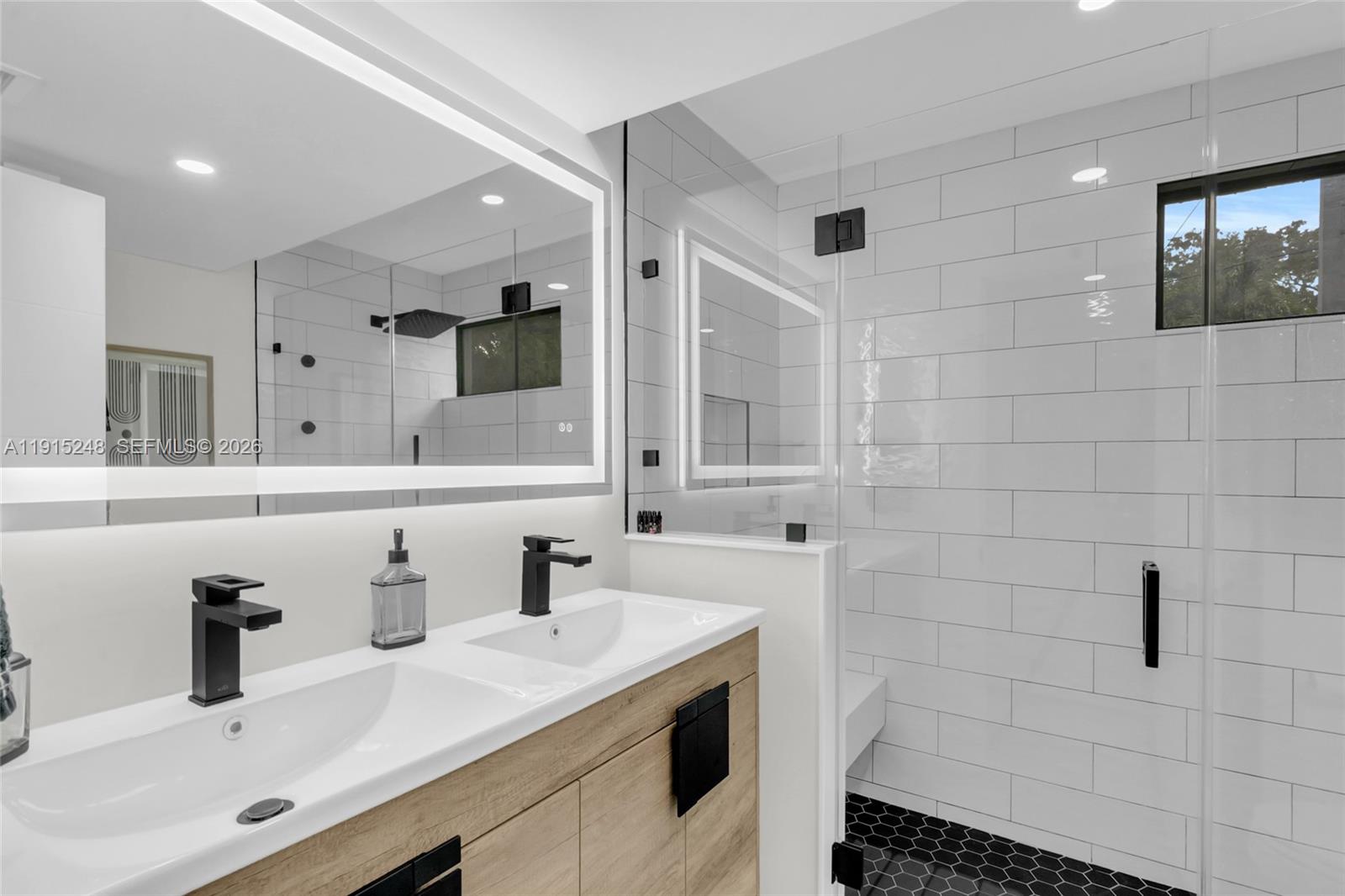 400 Valencia Ave #3, Coral Gables FL 33134