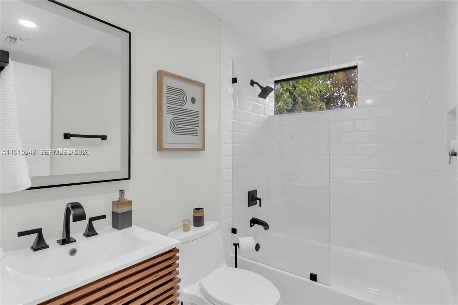 400 Valencia Ave #3, Coral Gables FL 33134
