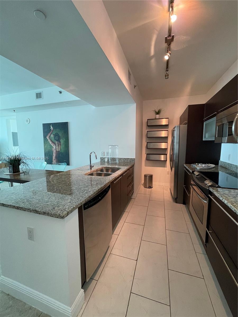 951 Brickell Ave #1700, Miami FL 33131