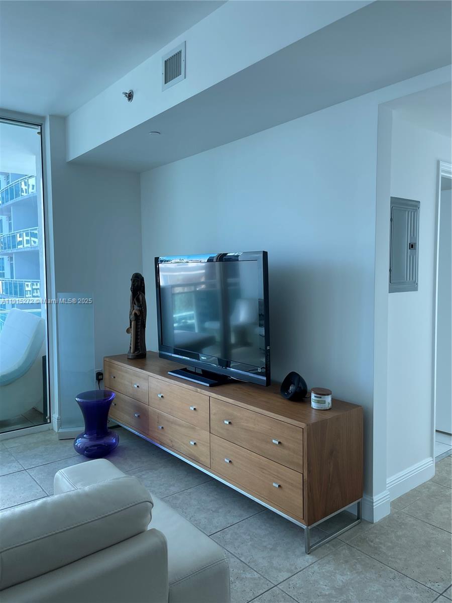 951 Brickell Ave #1700, Miami FL 33131
