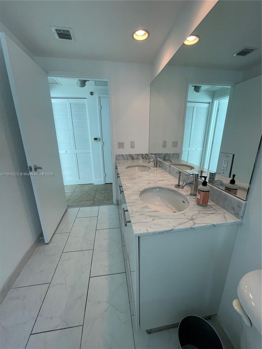 951 Brickell Ave #1700, Miami FL 33131