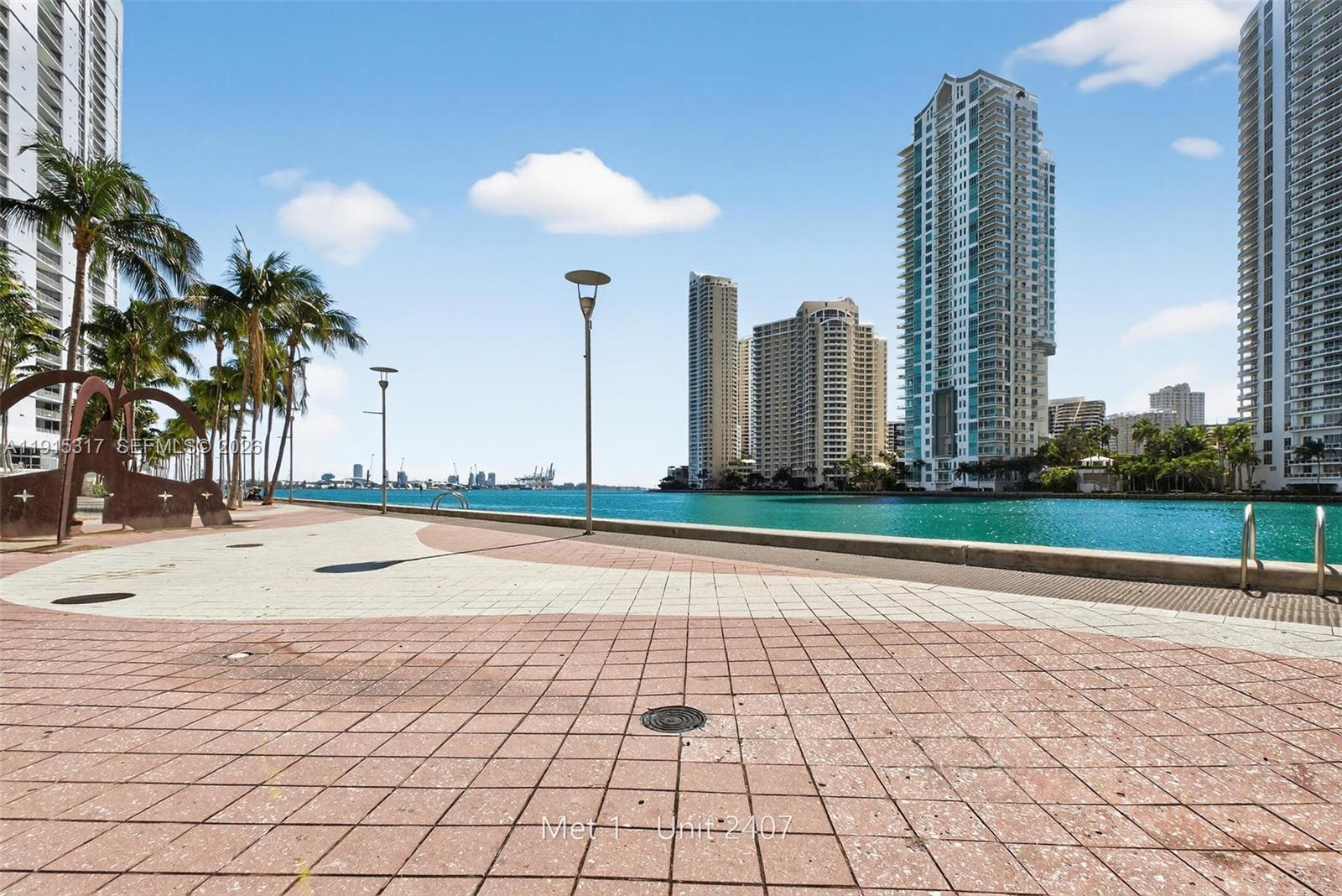 300 S Biscayne Blvd #T-2407, Miami FL 33131