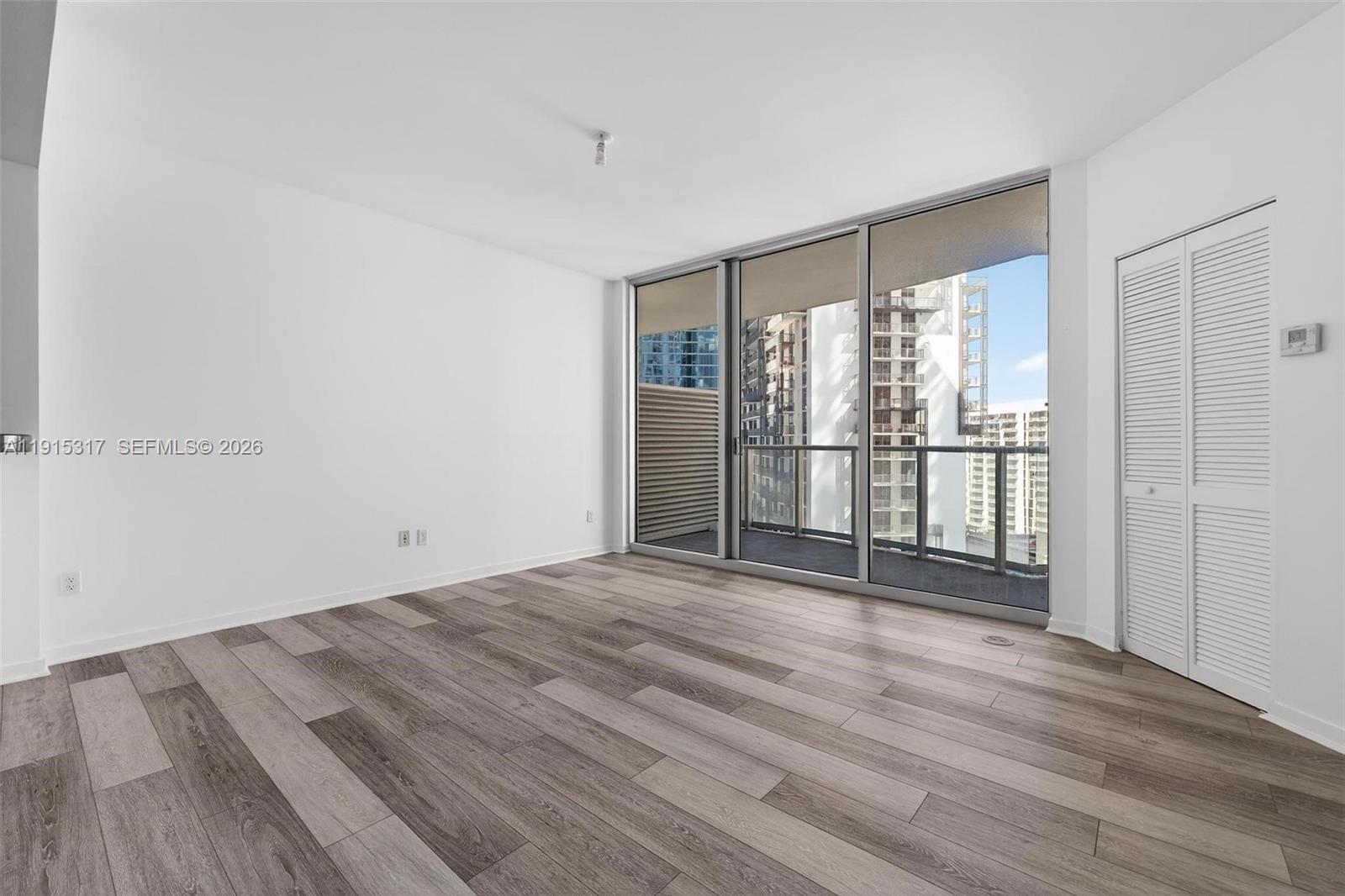 300 S Biscayne Blvd #T-2407, Miami FL 33131