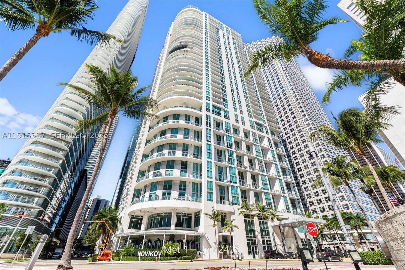 300 S Biscayne Blvd #T-2407, Miami FL 33131