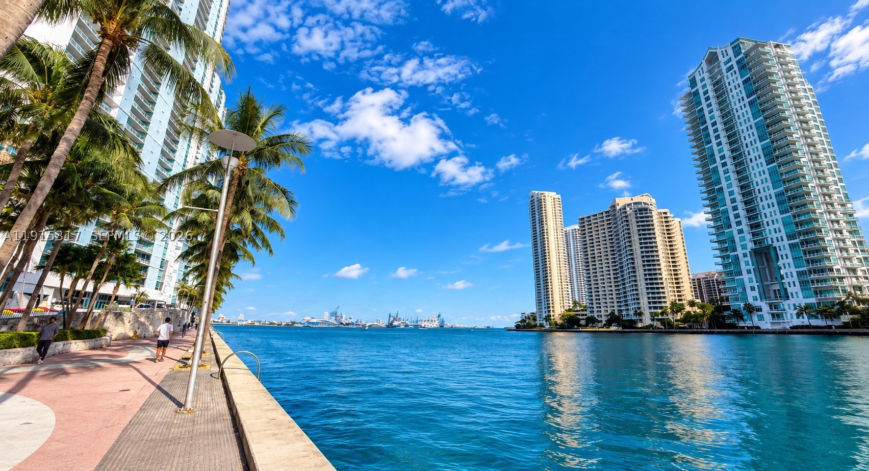 300 S Biscayne Blvd #T-2407, Miami FL 33131