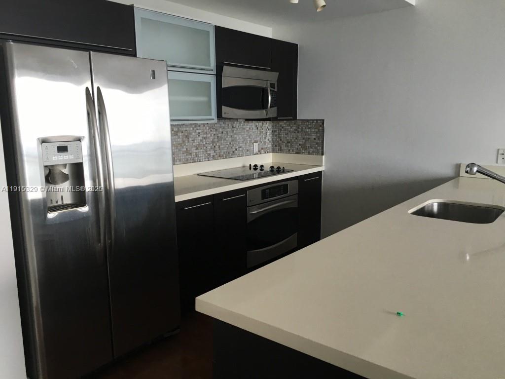 90 SW 3rd St #3608, Miami FL 33130