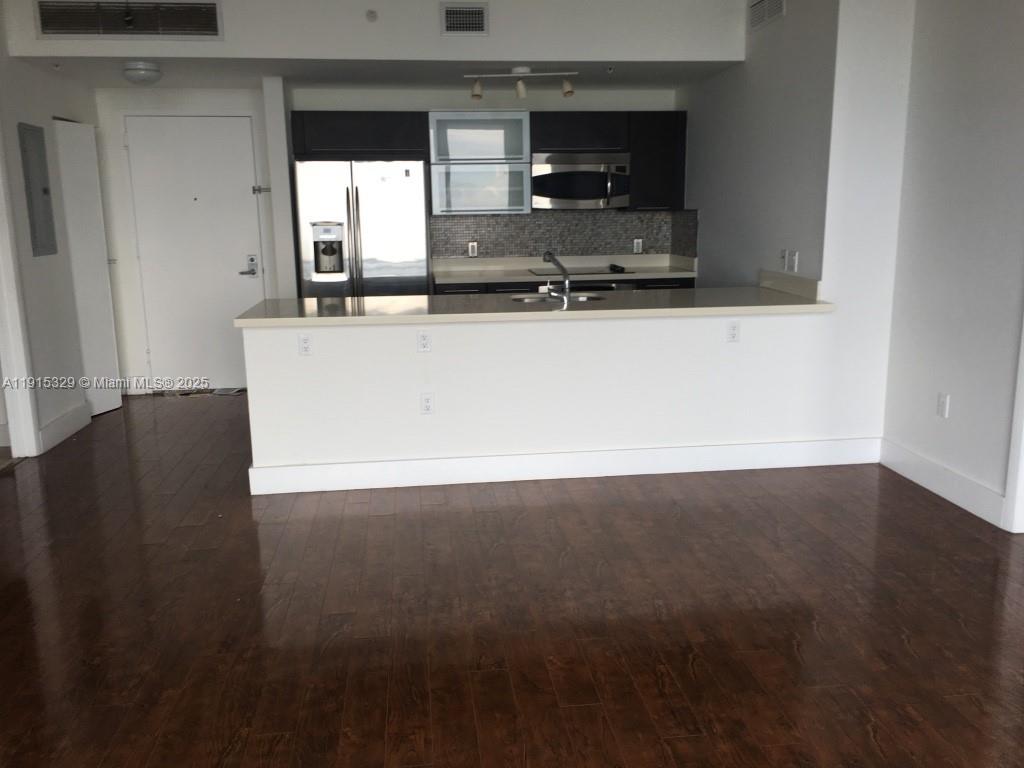 90 SW 3rd St #3608, Miami FL 33130