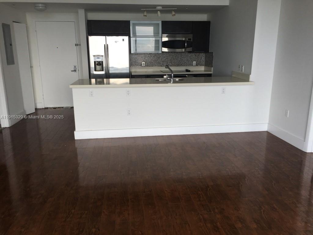 90 SW 3rd St #3608, Miami FL 33130