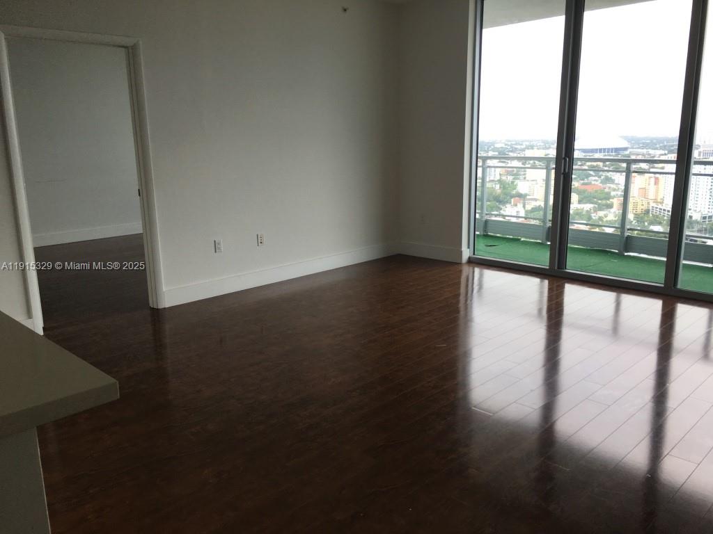 90 SW 3rd St #3608, Miami FL 33130