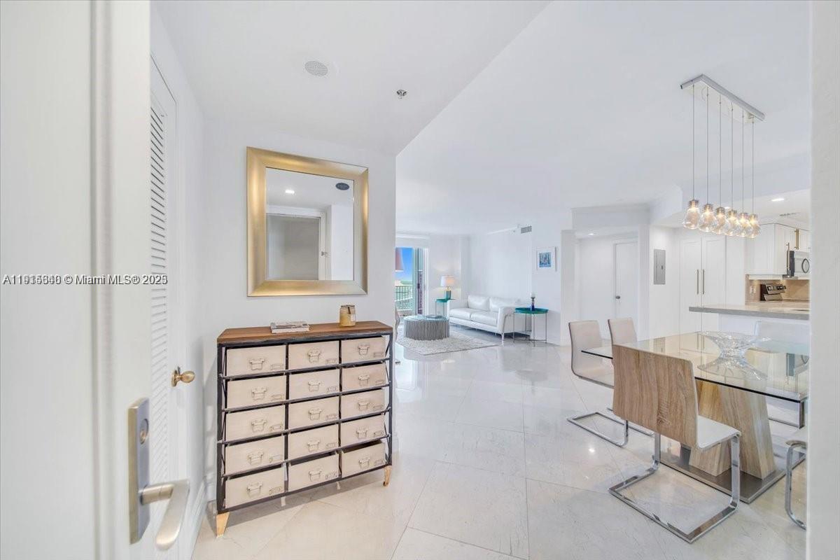 701 Brickell Key Blvd #2111, Miami FL 33131