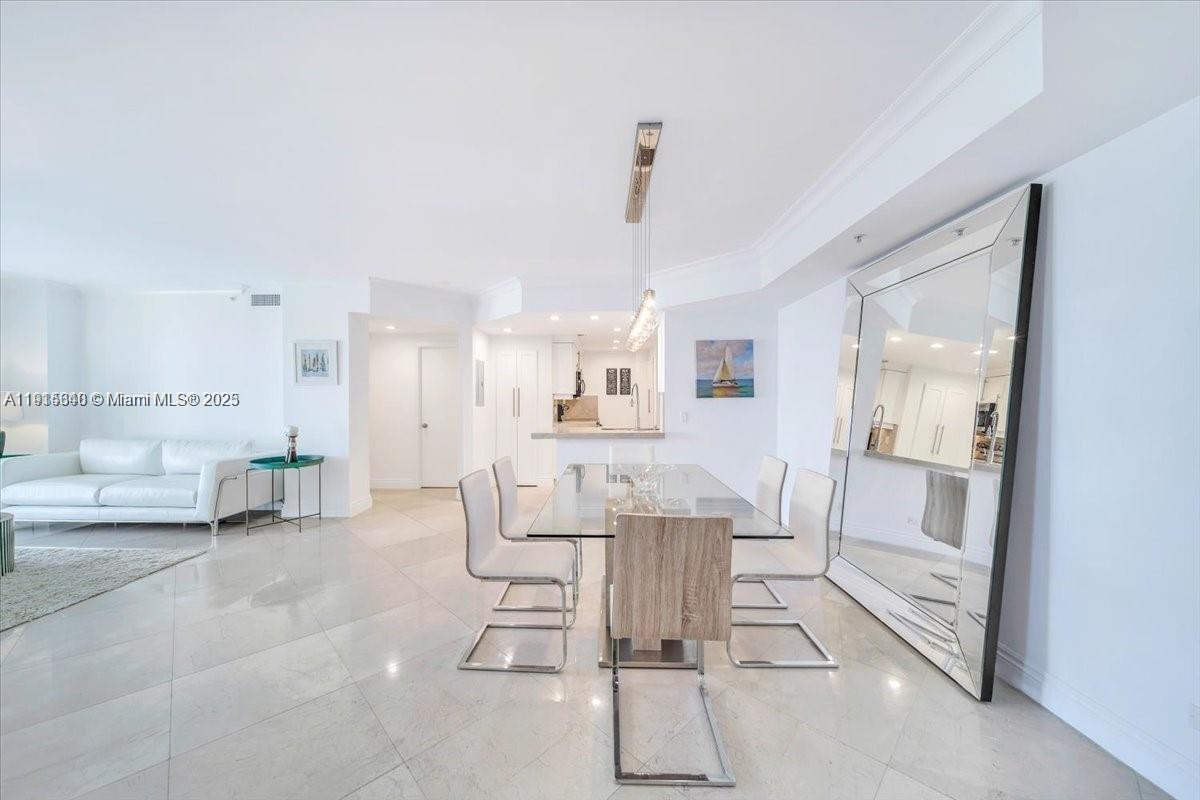 701 Brickell Key Blvd #2111, Miami FL 33131