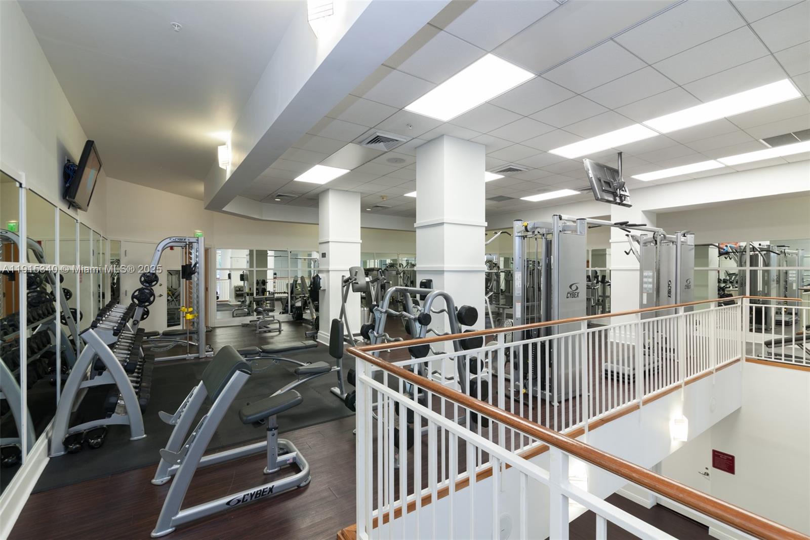 701 Brickell Key Blvd #2111, Miami FL 33131