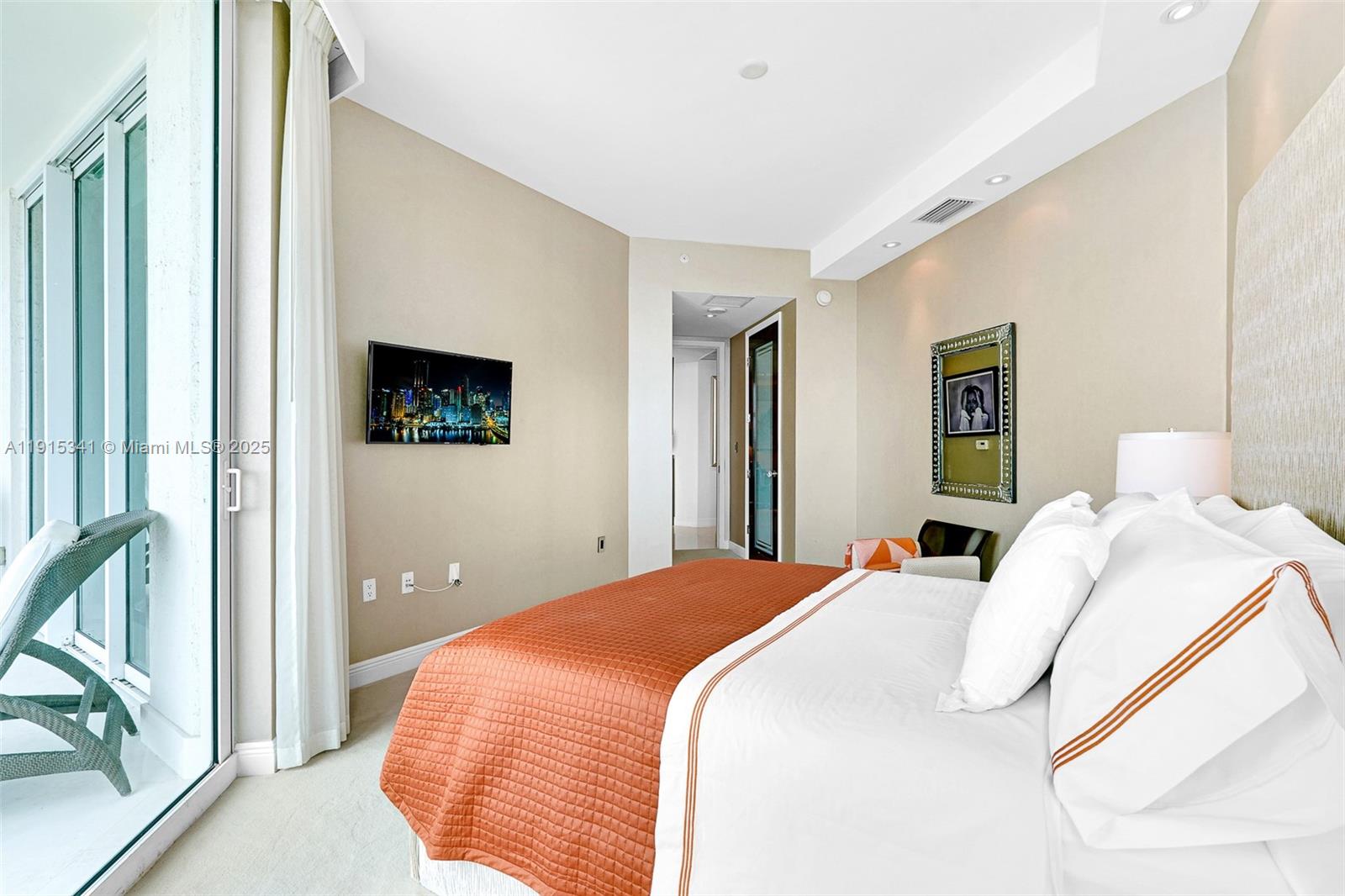 16047 Collins Ave #2603, Sunny Isles Beach FL 33160