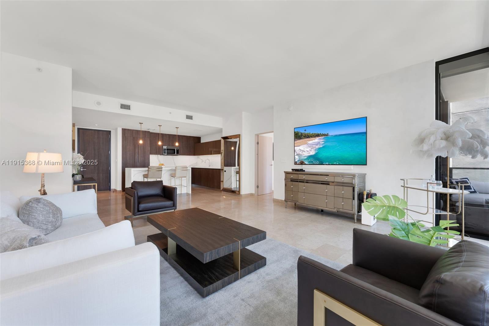 88 SW 7th St #2107, Miami FL 33130