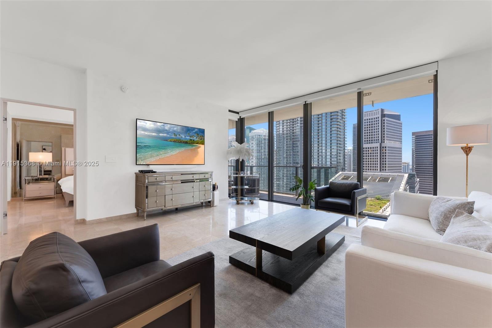88 SW 7th St #2107, Miami FL 33130