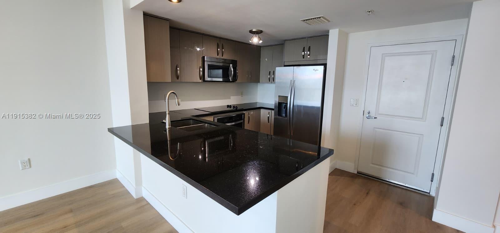 1250 S Miami Ave #1911, Miami FL 33130