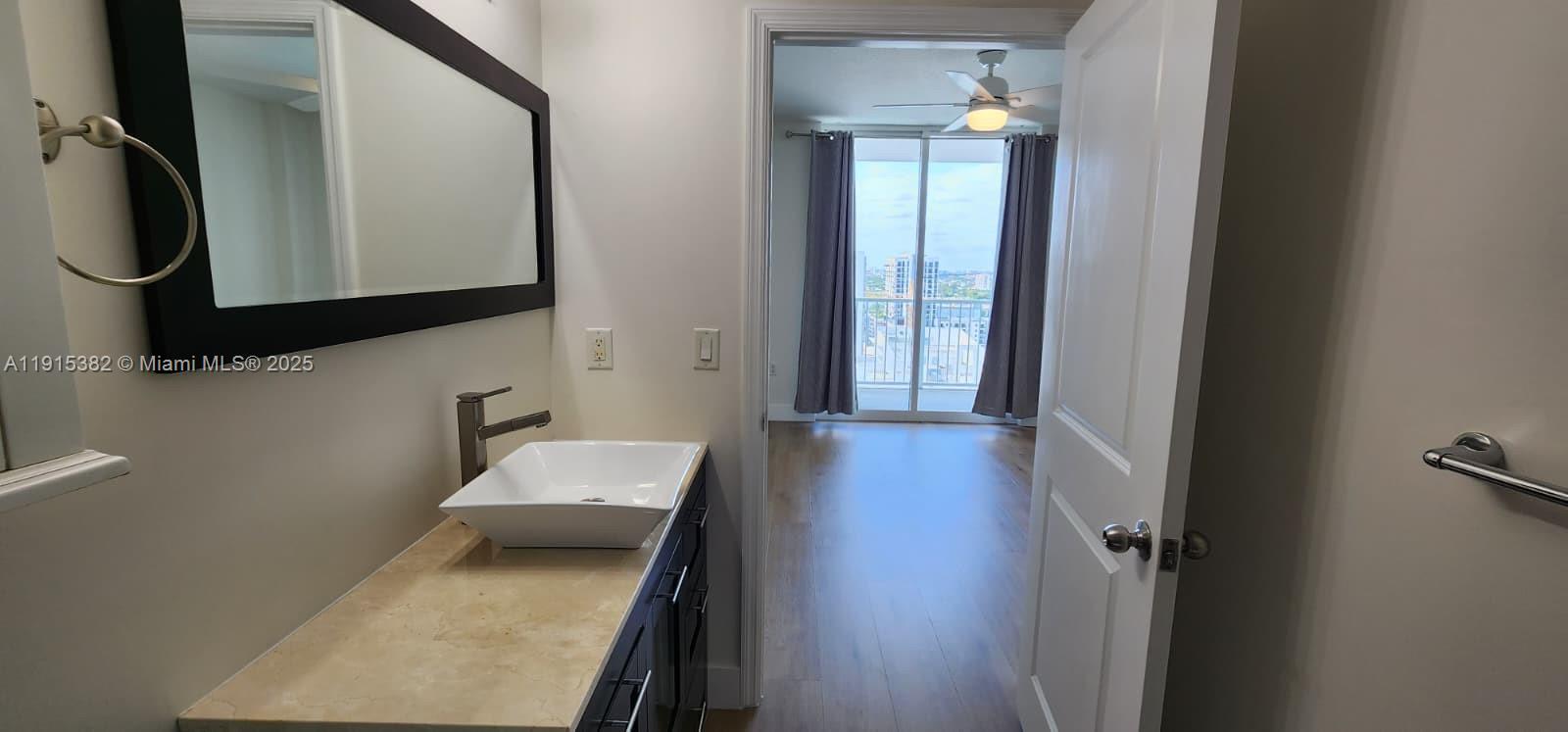 1250 S Miami Ave #1911, Miami FL 33130