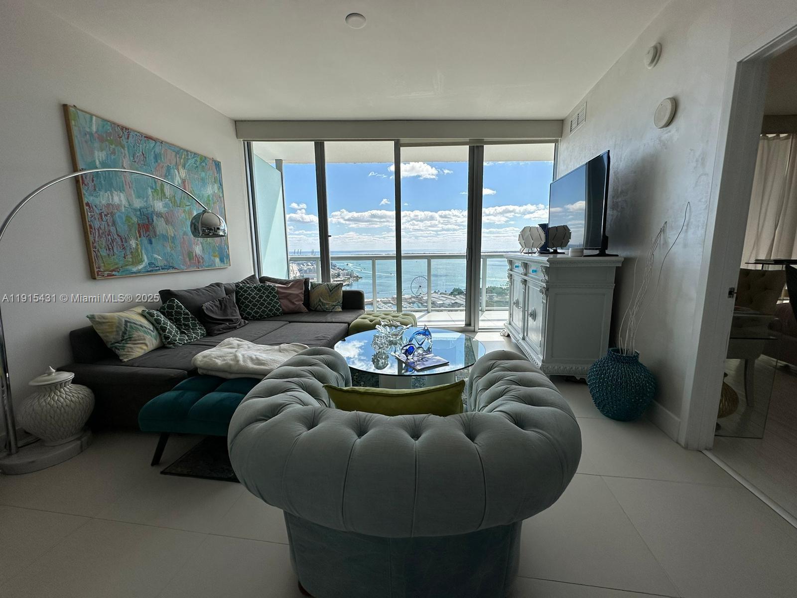 888 Biscayne Blvd #4207, Miami FL 33132