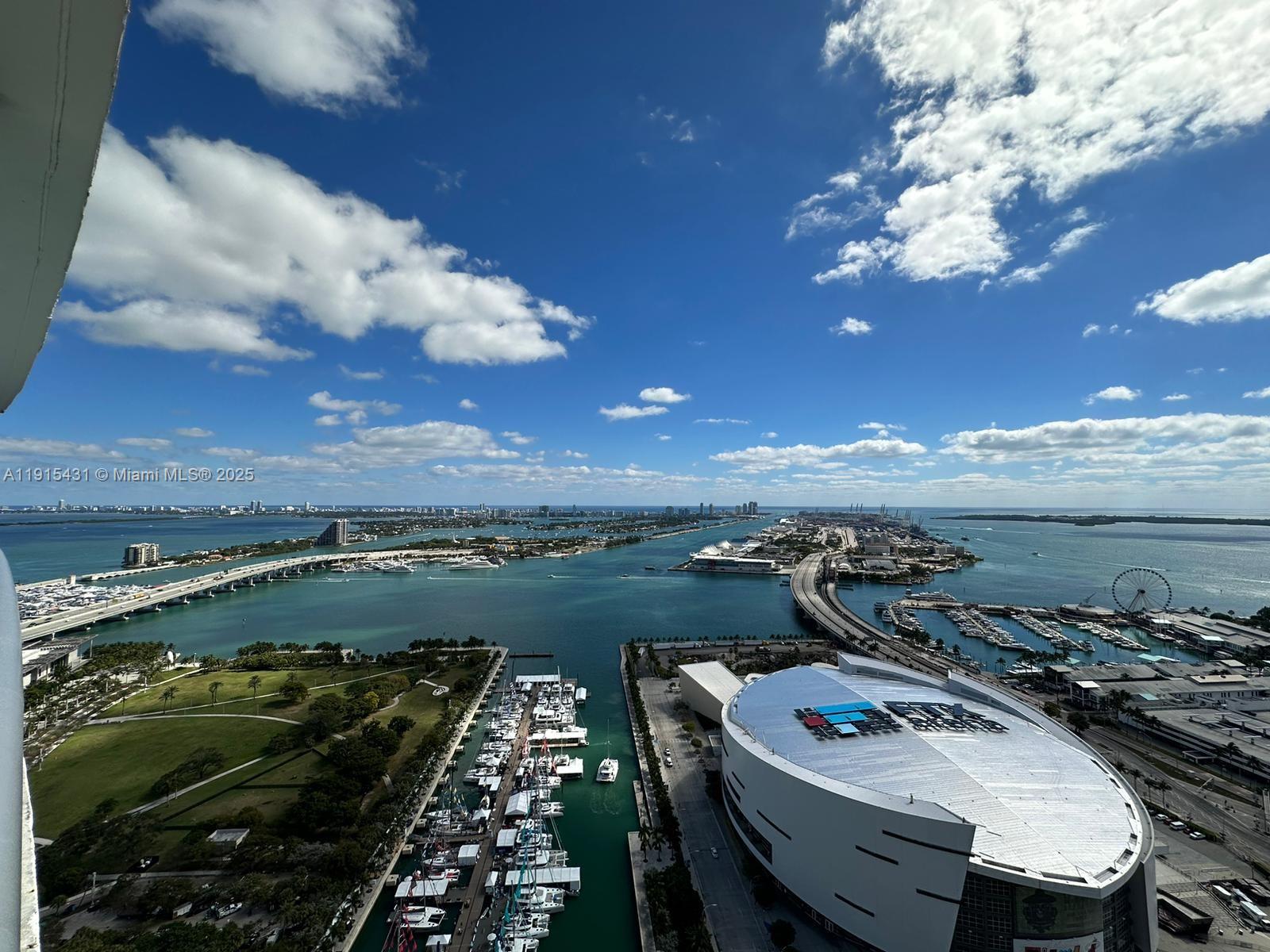 888 Biscayne Blvd #4207, Miami FL 33132
