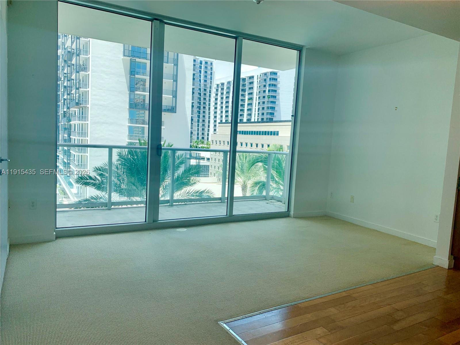 300 S Biscayne Blvd #T-1509, Miami FL 33131