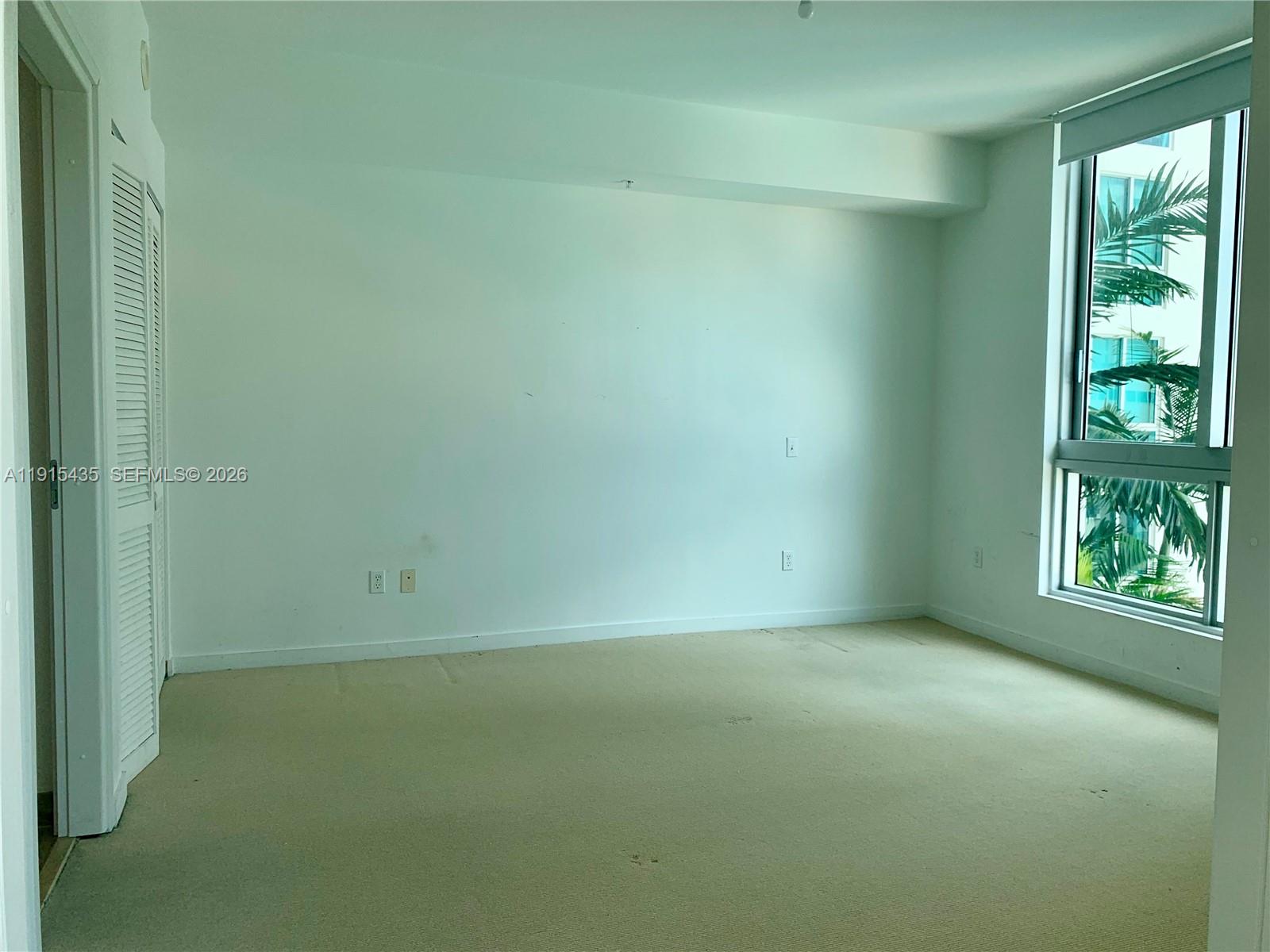 300 S Biscayne Blvd #T-1509, Miami FL 33131