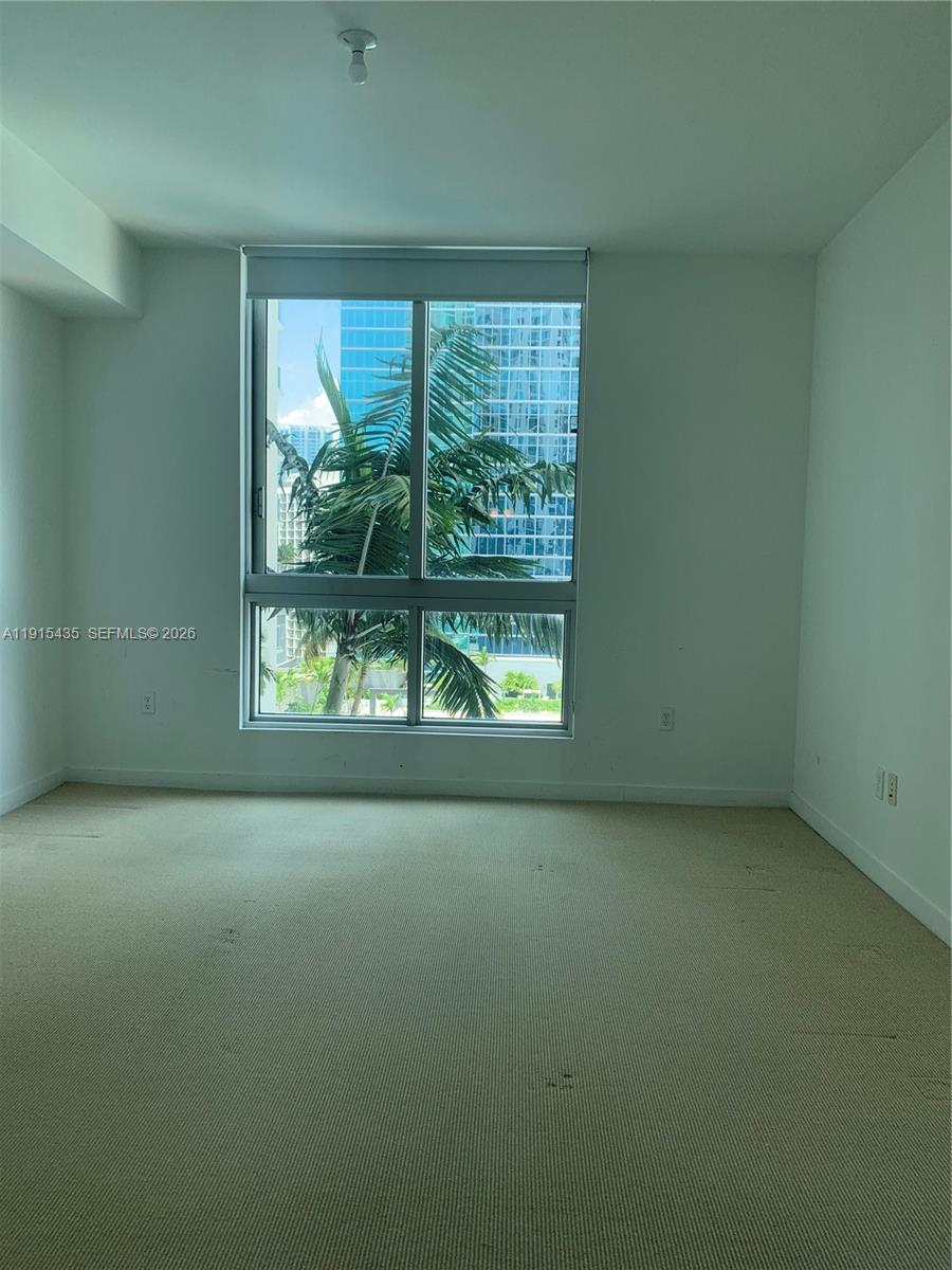300 S Biscayne Blvd #T-1509, Miami FL 33131