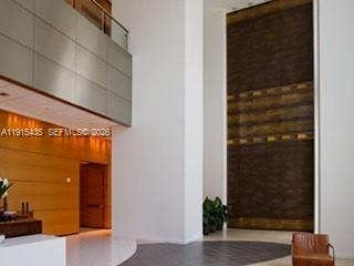 300 S Biscayne Blvd #T-1509, Miami FL 33131